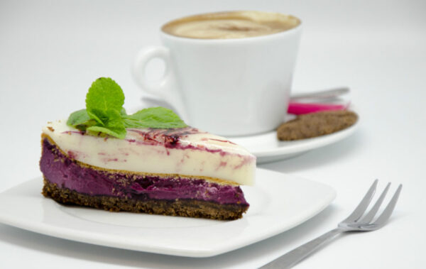 Cafe_Mademoiselle_Mustika-toorjuustu-kook